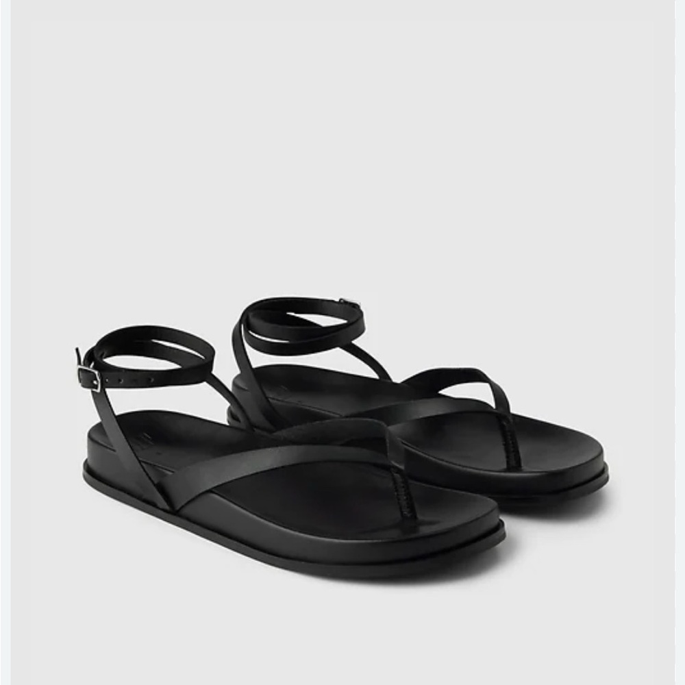 Gap Black Strappy Sandals